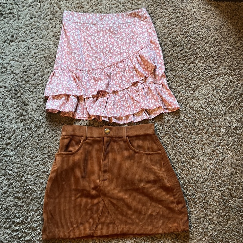 Shein skirts. Size small. Lot of 2. Never worn.